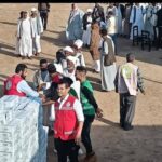 متطوعو الهلال الأحمر المصري : يشاركون في قافلة طبية وإنسانية بمدينة حلايب وشلاتين .