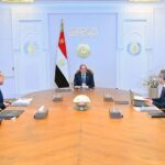 اجتماع الرئيس عبد الفتاح السيسي، اليوم، مع الدكتور مصطفي مدبولي رئيس مجلس الوزراء، والدكتور عمرو طلعت وزير الإتصالات