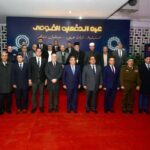 اللواء طارق مرزوق يوقد الشعلة إيذانا ببدء احتفالات الدقهلية بعيدها القومي.