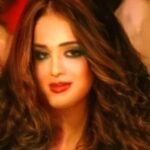 *حبّكَ أعياد*