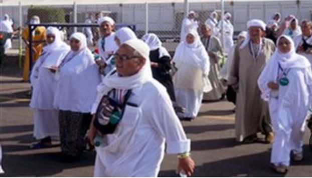 ميناء سفاجا البحري: يودع أول أفواج من معتمري شهر رمضان المبارك .