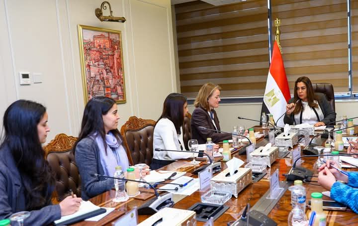 وزيرة التنمية المحلية تتابع مع وفد البنك الدولى ملفات التعاون الحالية والمستقبلية لتنمية الصعيد
