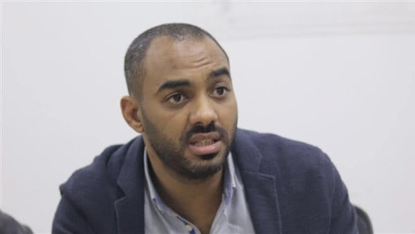 مهزلة جديدة بطلها محمود كامل في نقابة الصحفيين تعدي بالضرب على محرر صحفي وأحدث بة إصابات