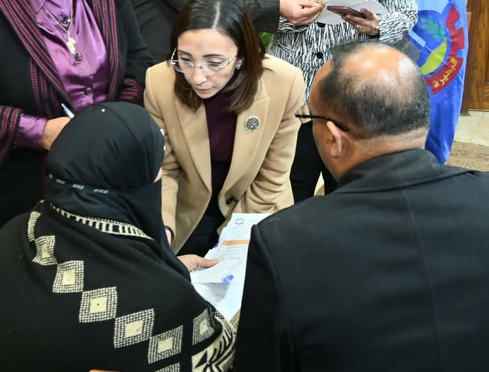 الدكتورة جاكلين عازر أستقبلت 24 من المواطنين خلال اجتماعها الأسبوعي لخدمة المواطنين