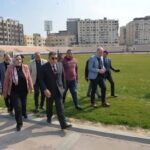 محافظ الدقهلية ووكيل وزارة الشباب والرياضة يتفقدان أعمال التطوير بالملعب الرئيسي باستاد المنصورة الرياضي