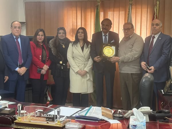 رئيس غرفة تجارة الشرقية يوقع بروتوكول تعاون مع رئيس جمعية رجال الأعمال المصرية المغربية لزيادة حجم التبادل التجاري