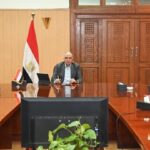 سويلم يتابع موقف إستعدادات أجهزة الوزارة لفترة أقصى الإحتياجات المائية المقبل