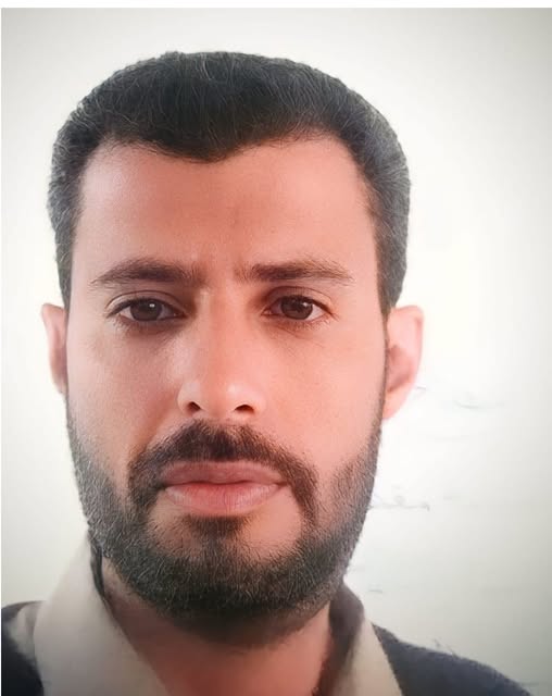 (لك انفاسي مزهرية)