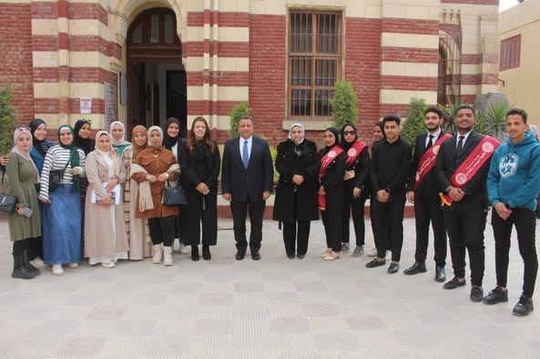 ندوة بكلية السياحة والفنادق حول “التاريخ الإلكتروني والذكاء الاصطناعي: مستقبل الهوية الوطنية والتراث الثقافي المصري”