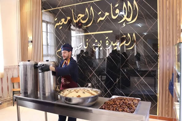 مطعم الاقامة الجامعية بمنصورة تلمسان