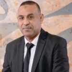 بكاء على قبر الحكمة