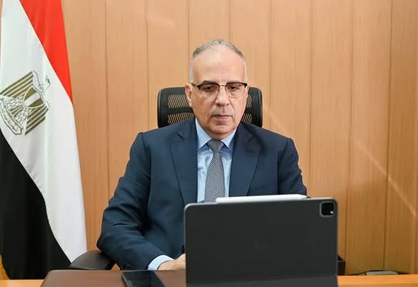 وزير الري يتابع استعدادات وجاهزية كافة أجهزة الوزارة خلال أجازة “عيد الفطر المبارك”