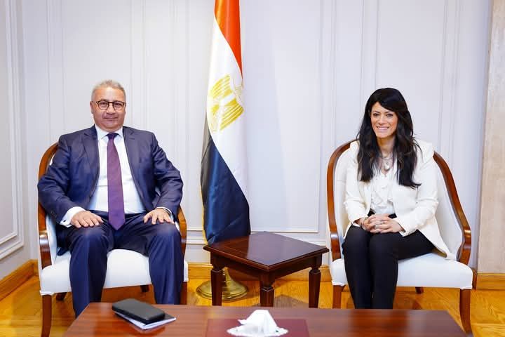 وزيرة التخطيط تلتقي سفير مصر الجديد لدى الصين
