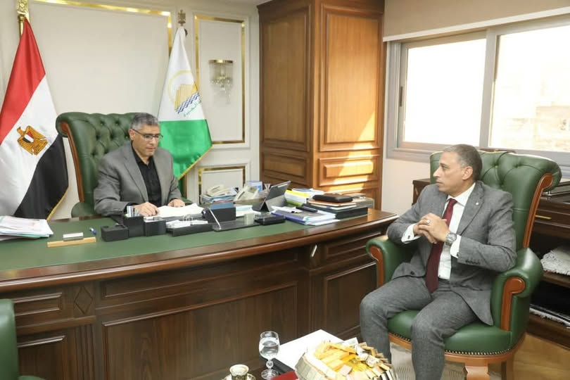 محافظ الجيزة يطلع على انتظام سير العملية التعليمية والجداول الزمنية لإنهاء المقررات الدراسية وإجراء الامتحانات