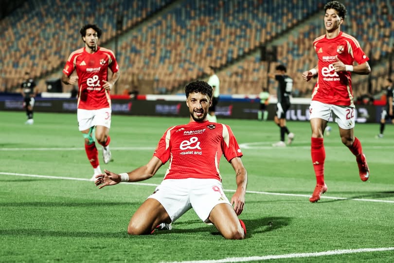 سوبر هاتريك “وسام” وصاروخيه” الشحات” وهدية غالية لإمام يتوج المارد الأحمر بالنجمة 45 .