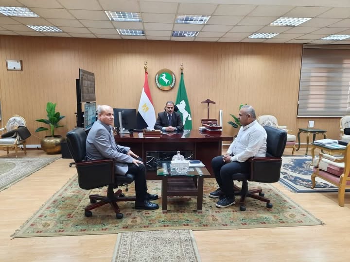 عقب تكليفهما بمهام عملهما الجديد … محافظ الشرقية يجتمع برئيسي مركزي بلبيس وههيا الشرقية د. عبدالهادي الكناني