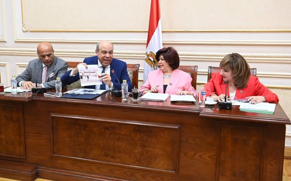 سياحة النواب تصدر 6 توصيات لتطوير منظومة نقل الركاب داخل المطارات متابعة : حامد خليفة