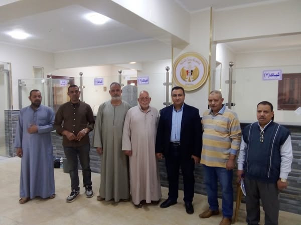 المهندس / أحمد الجنزوري ومتابعة تجهيزات الشهر العقاري بقرية البلاشون  متابعة /د.عبدالهادي الكناني