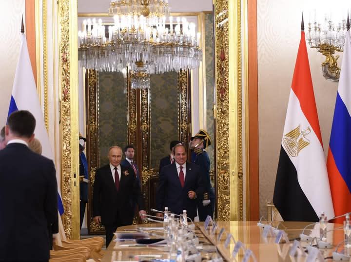 السيد رئيس الجمهورية يلتقى بالرئيس الروسى خلال مشاركة سيادته احتفالات عيد النصر بموسكو متابعة / خالد عبدالعزيز