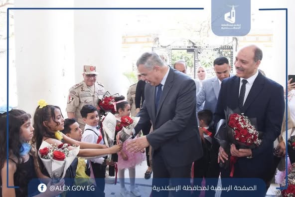 بالصور.. محافظ الاسكندرية ومدير تعليم الاسكندرية يشهدا حفل ختام الأنشطة التربوية متابعة _ محمد القاضى