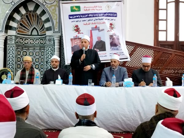 إجتمع وكيل وزارة الأوقاف بالشرقية مع أئمة أوقاف منيا القمح والعزازية . متابعة /د.عبدالهادي الكناني