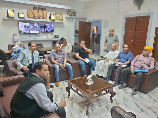 مركز ومدينة الزقازيق يفتح قنوات تواصل مباشرة مع المواطنين للاستماع لمطالبهم والعمل على حلها متابعة/د.عبدالهادي الكناني