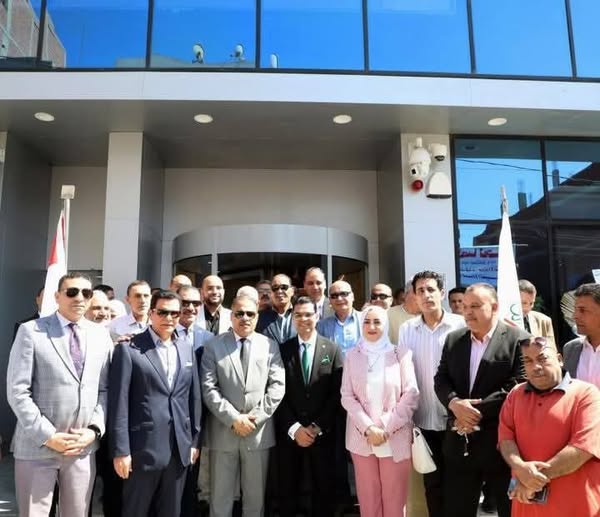 محافظ الشرقية يفتتح فرع البنك الأهلي المصري الجديد بمدينة القنايات الشرقية مرفت عبد القادر