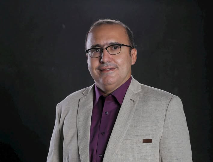 الدكتور وليد الدالي: التدخين مسؤول عن 85% من حالات أمراض الشرايين الطرفية لدى الرجال.. والمضاعفات قد تصل إلى البتر كتبت هدي العيسوي