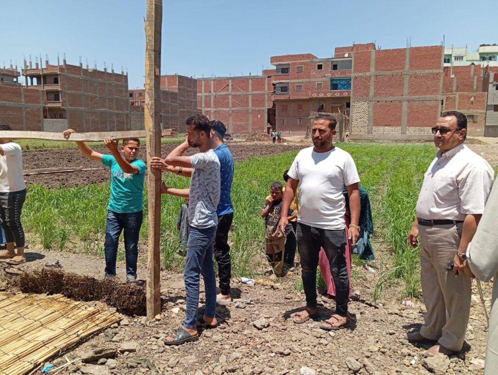 في إطار جهود الحكومة المحلية في التصدي لأي مخالفات بناء للحفاظ على الأراضي الزراعية وحماية الحيز العمراني، الشرقية، د.عبدالهادي الكناني