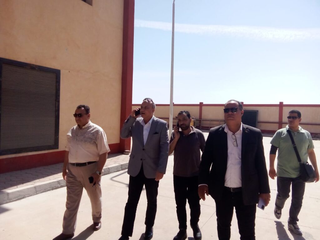 تشرفت الوحدة المحلية بالبلاشون بزيارة معالي اللواء أركان حرب أحمد بيه شاكر رئيس مجلس مدينة بلبيس متابعة/د.عبدالهادي الكناني