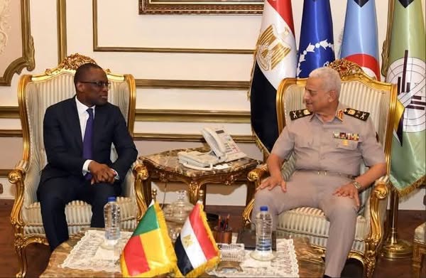 وزير الدفاع المصري عبد المجيد صقر يلتقي بوزير خارجية بنين بقلم الكاتب الصحفي/هاني محمد علي عبد اللطيف