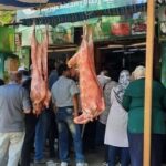 اقبال كبير من المواطنين على منافذ وزارة الزراعة لشراء لحوم عيد الأضحى الفيوم؛ فاطمه رمضان