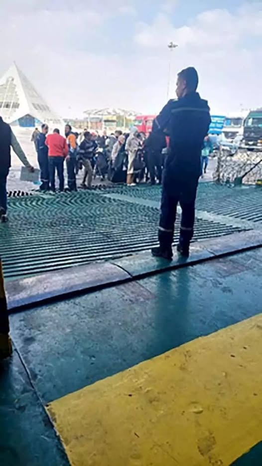 4550 مواطنًا سوريًا يغادرون عبر ميناء نويبع إلى وطنهم خلال 6 أشهر