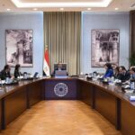 رئيس الوزراء يتابع مع محافظ البحيرة الموقف التنفيذي لمشروعي تطوير “ميناء الصيد” برشيد و”نبع الحمراء” بوادي النطرون