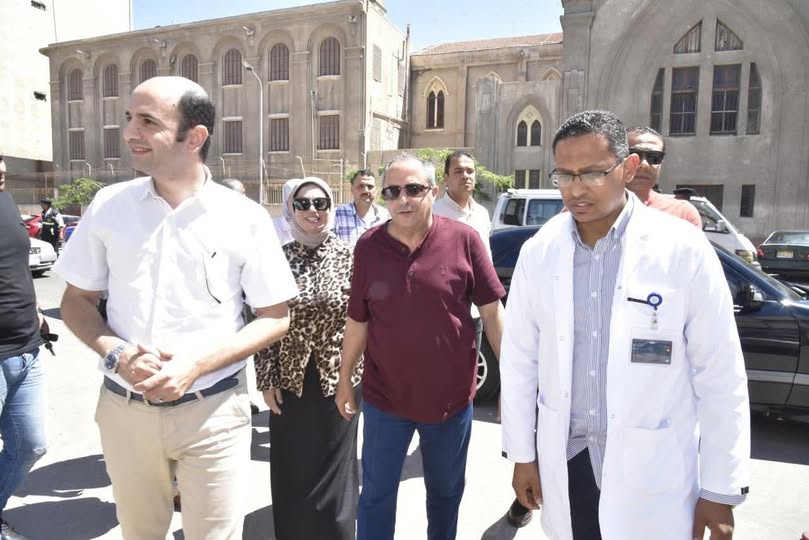محافظ بورسعيد يتفقد عددًا من المباني الصحية تمهيدًا لاستغلالها بالشكل الأمثل