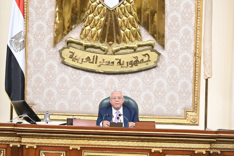 رئيس مجلس النواب ينتقد أداء الحكومة ويطالب بمحاكمة علنية لها تحت القبة