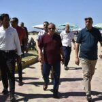 في جولة مفاجئة.. محافظ بورسعيد يتابع الخدمات المقدمة للمصطافين ويشدد على زيادة عدد المنقذين