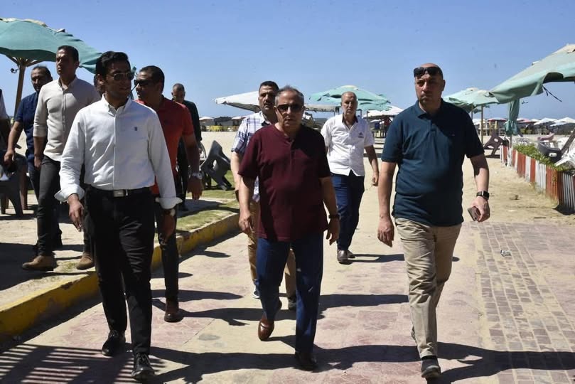 في جولة مفاجئة.. محافظ بورسعيد يتابع الخدمات المقدمة للمصطافين ويشدد على زيادة عدد المنقذين