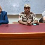جامعة الفيوم: نائب رئيس الجامعة يلتقي بالطالبات المشاركات بدورة التربية العسكرية والوطنية