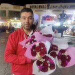 هاني محمد بائع الزهور في خليج نعمه بشرم الشيخ