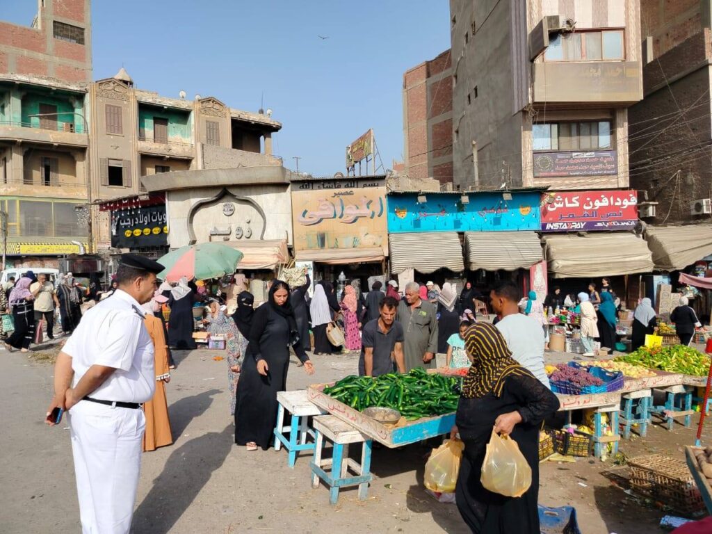 جهود مكثفة لتحسين الطرق وتنظيم حركة المرور في بلبيس