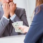 الرشوة: ظاهرة سلبية وتأثيراتها على المجتمعات