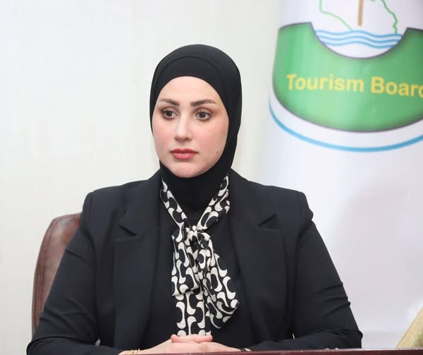 إصدار جديد يوقعه مركز الدراسات والبحوث من أنامل الحرفيين إلى عوالم التقنية