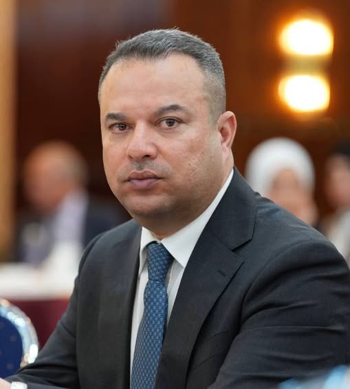 الحداثة في عقدة نابليون