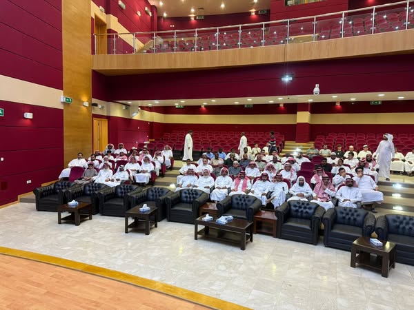 تعليم الطائف يدرب 180 سائقًا على “معايير الأمن والسلامة في النقل المدرسي”