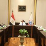 وزير الصحة يتابع جهود مصر في مواجهة الإيدز وحماية المواطنين