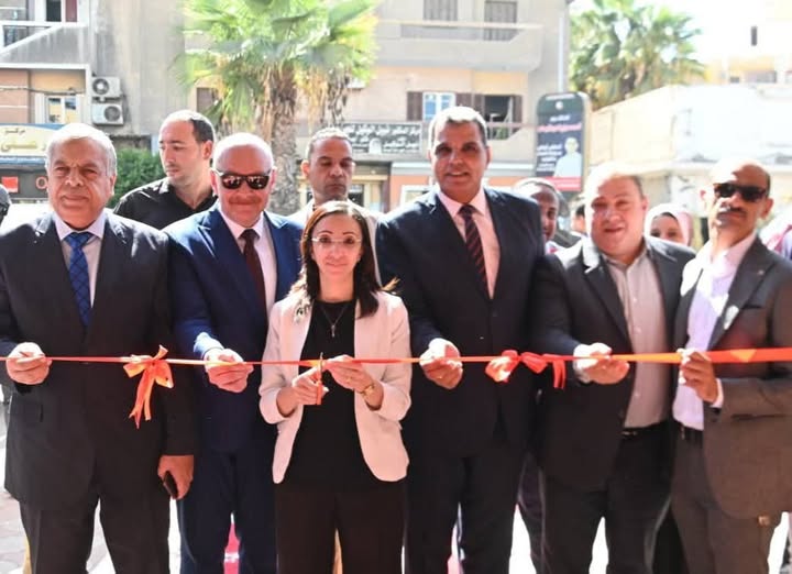 محافظ البحيره تفتتح أكبر معارض “أهلاً مدارس” بأرض المعارض بدمنهور