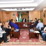 محافظ الفيوم يناقش استعدادات تنظيم المهرجان الدولى لأفلام البيئة والفنون المعاصرة