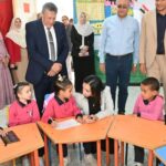 محافظ البحيرة تتفقد مدرستين بإيتاي البارود عقب افتتاحهما بتكلفة ٣١.٨ مليون جنيه