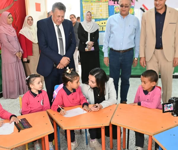 محافظ البحيرة تتفقد مدرستين بإيتاي البارود عقب افتتاحهما بتكلفة ٣١.٨ مليون جنيه